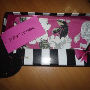 Betsey Johnson Floral Wallet Wristlet Zip Around